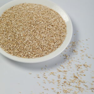 Dehydrated pepper root grains